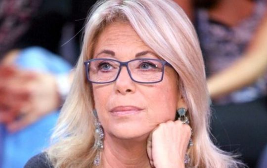 Rita Dalla Chiesa occhiali- Solospettacolo