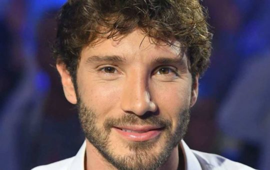 stefano de martino sorrisino-Solospettacolo