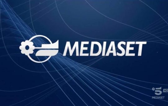 mediaset incidente set-Solospettacolo