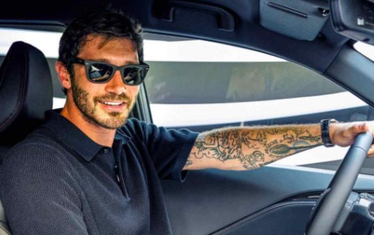 stefano de martino accusa