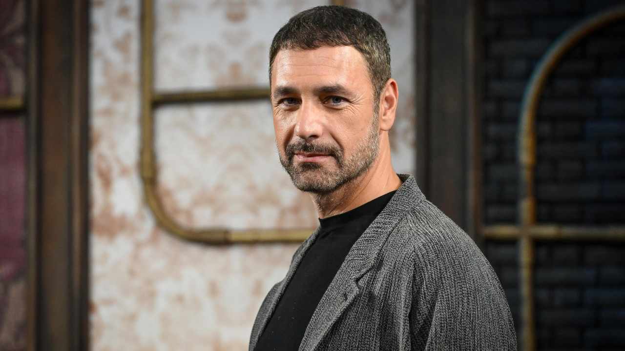 Raoul Bova: l’attore torna a ‘casa’ e scatta un selfie indimenticabile