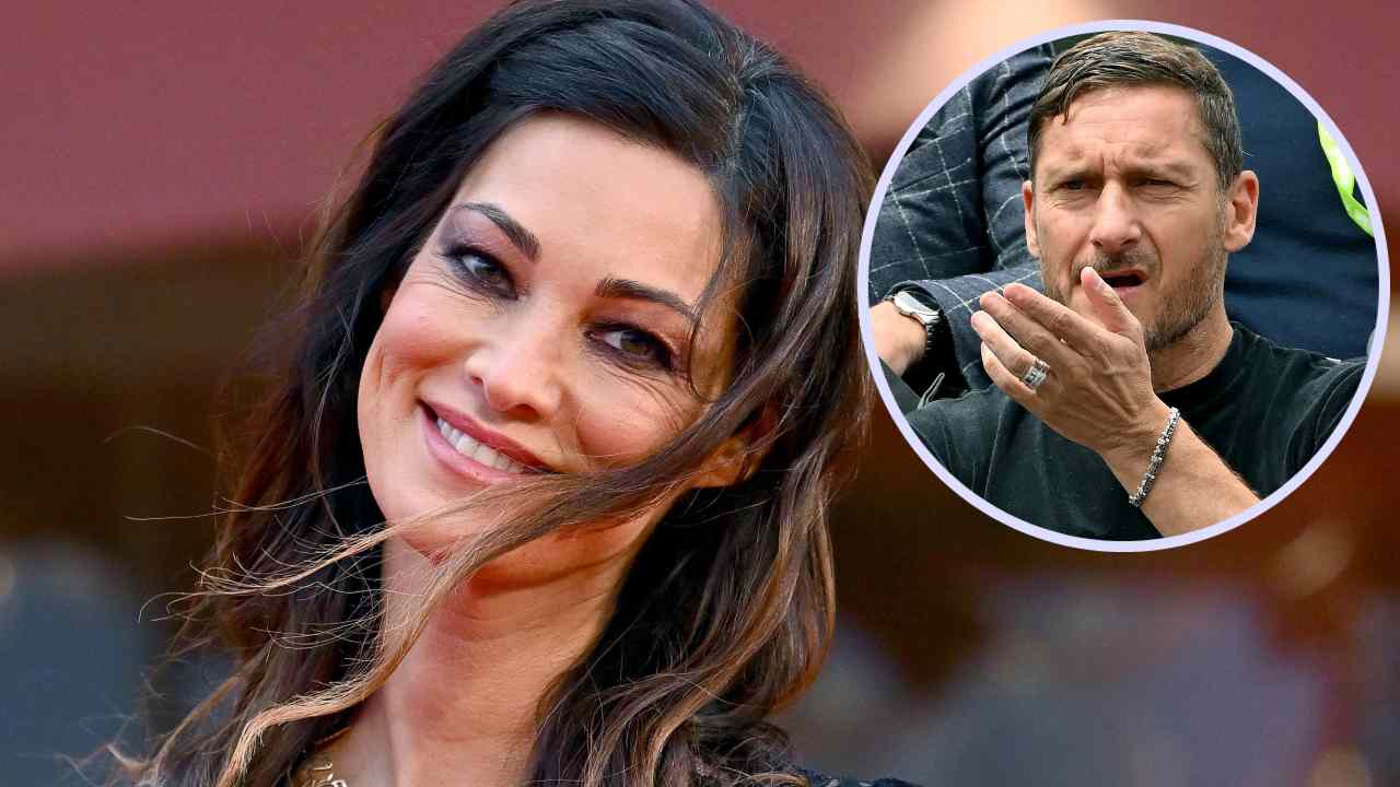 Manuela Arcuri: “Il bacio con Totti…” | L’attrice racconta tutta la verità